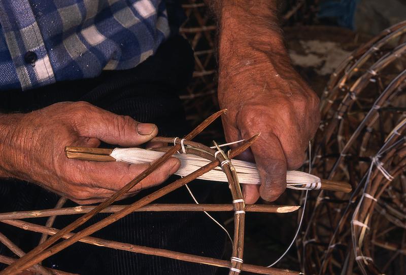 >Fabricant de nasses à langoustes — Vincent Tolaïni (photo 24)