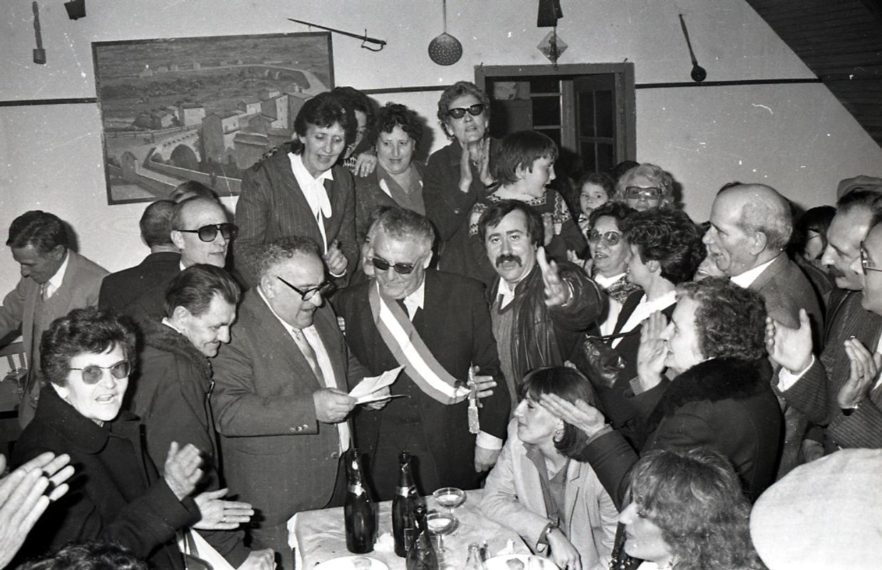 Fonds Martinetti - Soirée d’élections et fête à Baliri (1983)