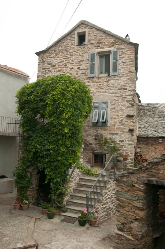 Ancienne maison forte, actuellement maison de la famille Vincenti (Giunca)