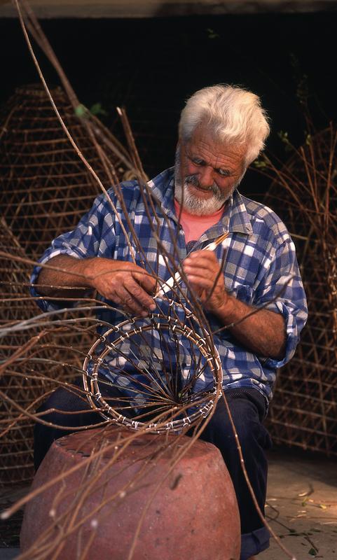 >Fabricant de nasses à langoustes — Vincent Tolaïni (photo 11)