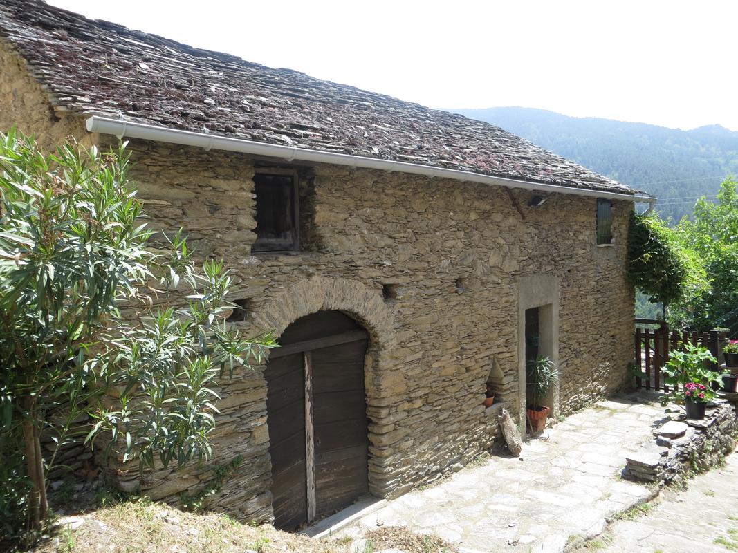 Ancien séchoir à châtaignes, actuellement maison (Castineta Sottana)