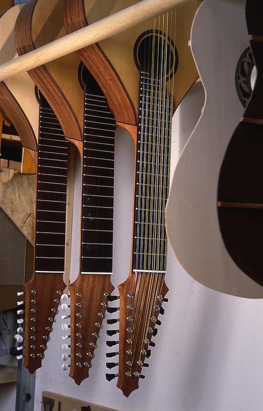 >Luthier fabriquant la cetera (photo 9)