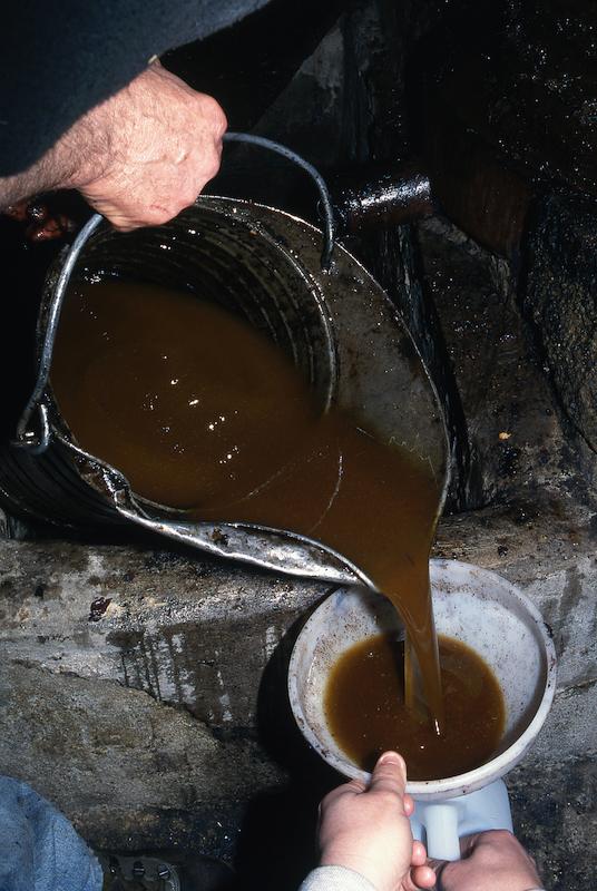 >Moulin à huile d’olive traditionnel (photo 39)