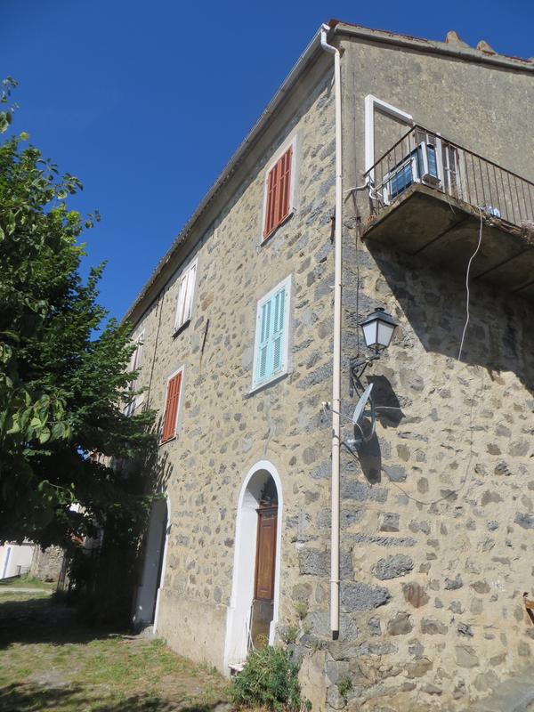 Ancienne gendarmerie, épicerie, et mairie actuellement maison de notable de la famille Pocai dite A Caserna