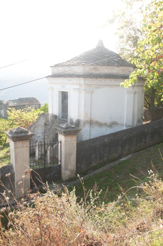 >Chapelle funéraire de notable de la famille Mattei (Fornacce)