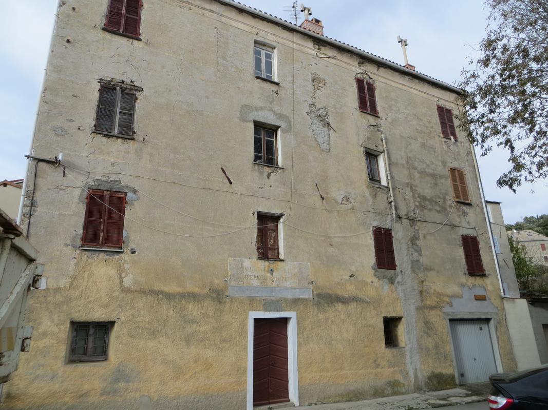 Ancienne gendarmerie, actuellement maison dite maison Benedetti ou a caserna