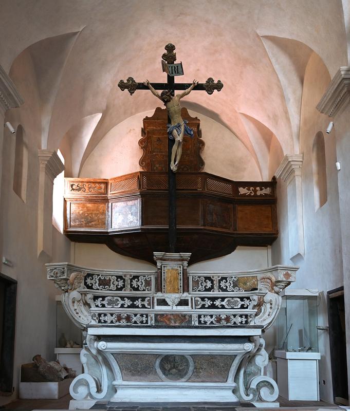 >Interieur de l'église Sant'Antonio à Capraia