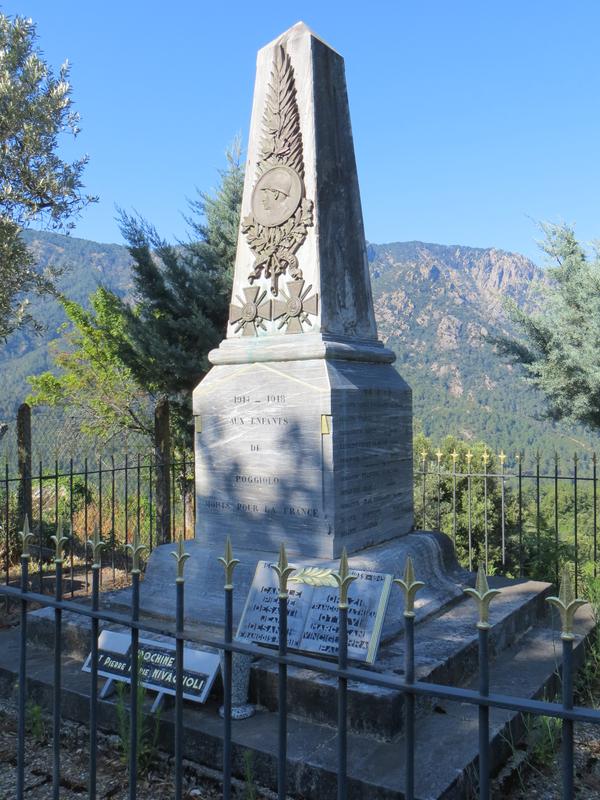 Monument aux morts des guerres de 1914-1918 et 1939-1945 et de la guerre d'Indochine (A Grotta)