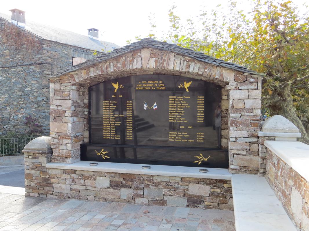 Monument aux morts de la guerre 1914-1918 et de la guerre 1939-1945 (San Martino)