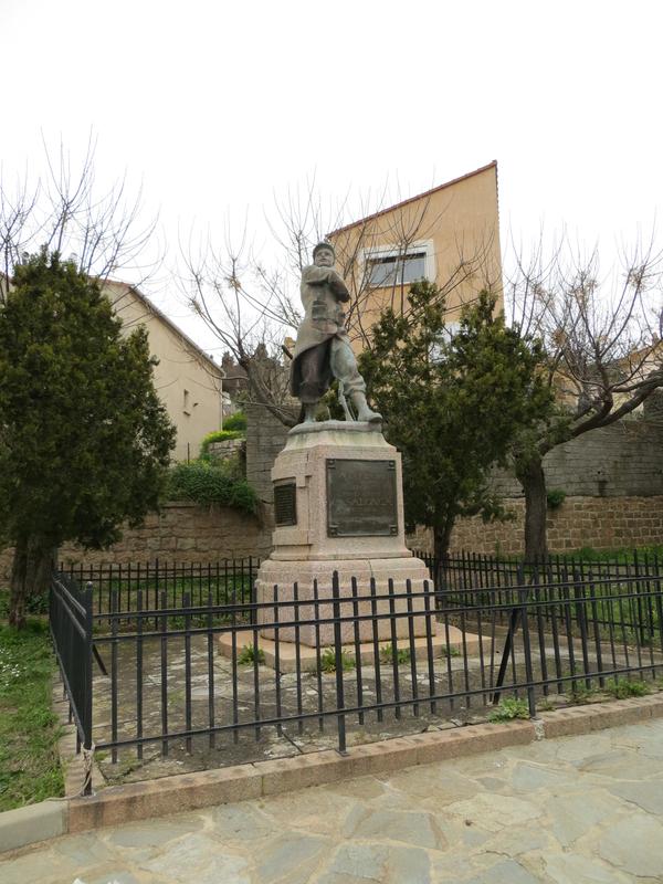 Monument commémoratif du sergent Casalonga (Place d’Ampasimena)