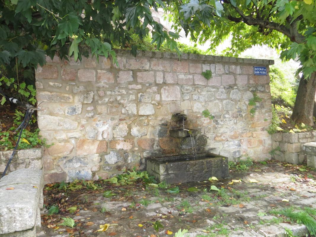 Fontaine dite l'Occhji di babbu Pasquali (Cuttoli)