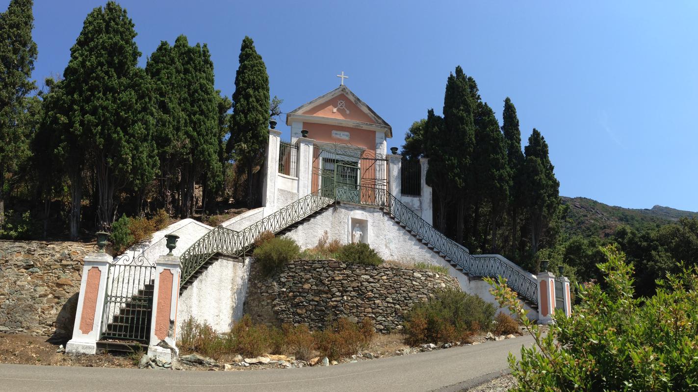 Chapelle funéraire de la famille Cesari (Fenajola)