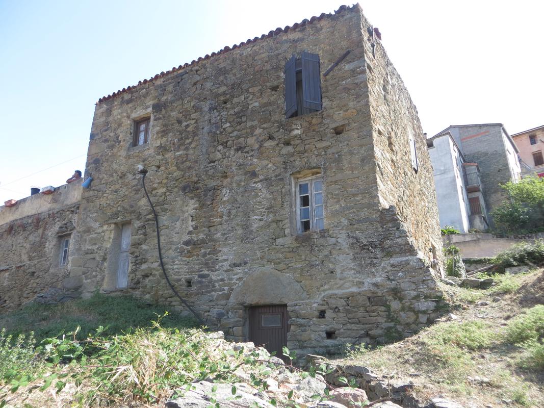 Maison forte dite u castellu (Pietrera)