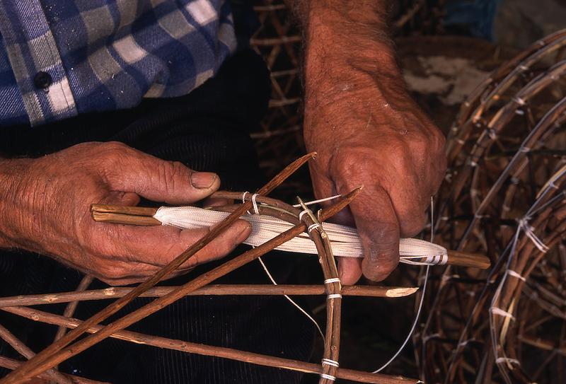 >Fabricant de nasses à langoustes — Vincent Tolaïni (photo 27)