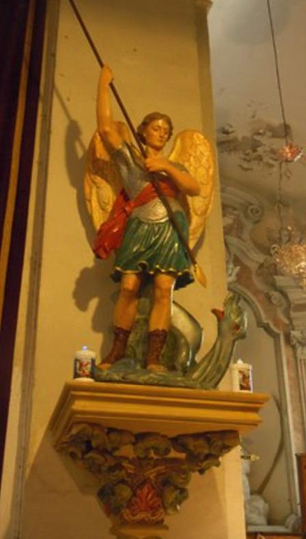 >Statue San Micheli