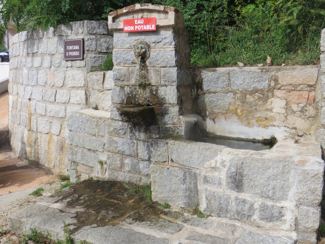 Fontaine dite U Piobbu (Sarrola)