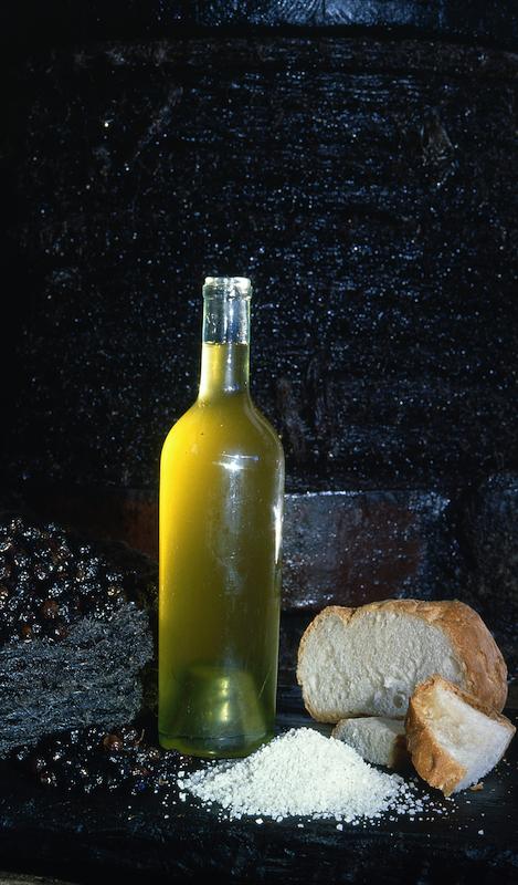 >Moulin à huile d’olive traditionnel (photo 44)