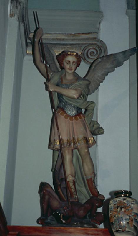 >Statue San Micheli