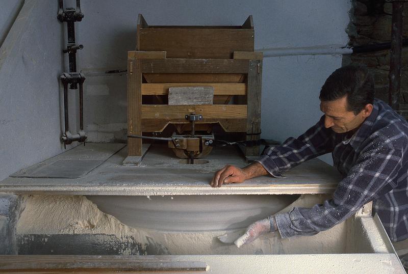 >Châtaignes : cueillette, séchage, moulin — Xavier Colombani (photo 68)