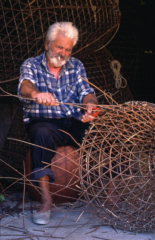 >Fabricant de nasses à langoustes — Vincent Tolaïni (photo 33)
