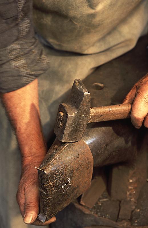 >Fabrication des clochettes par le ferronnier Marcelli — E tintenne (photo 15)