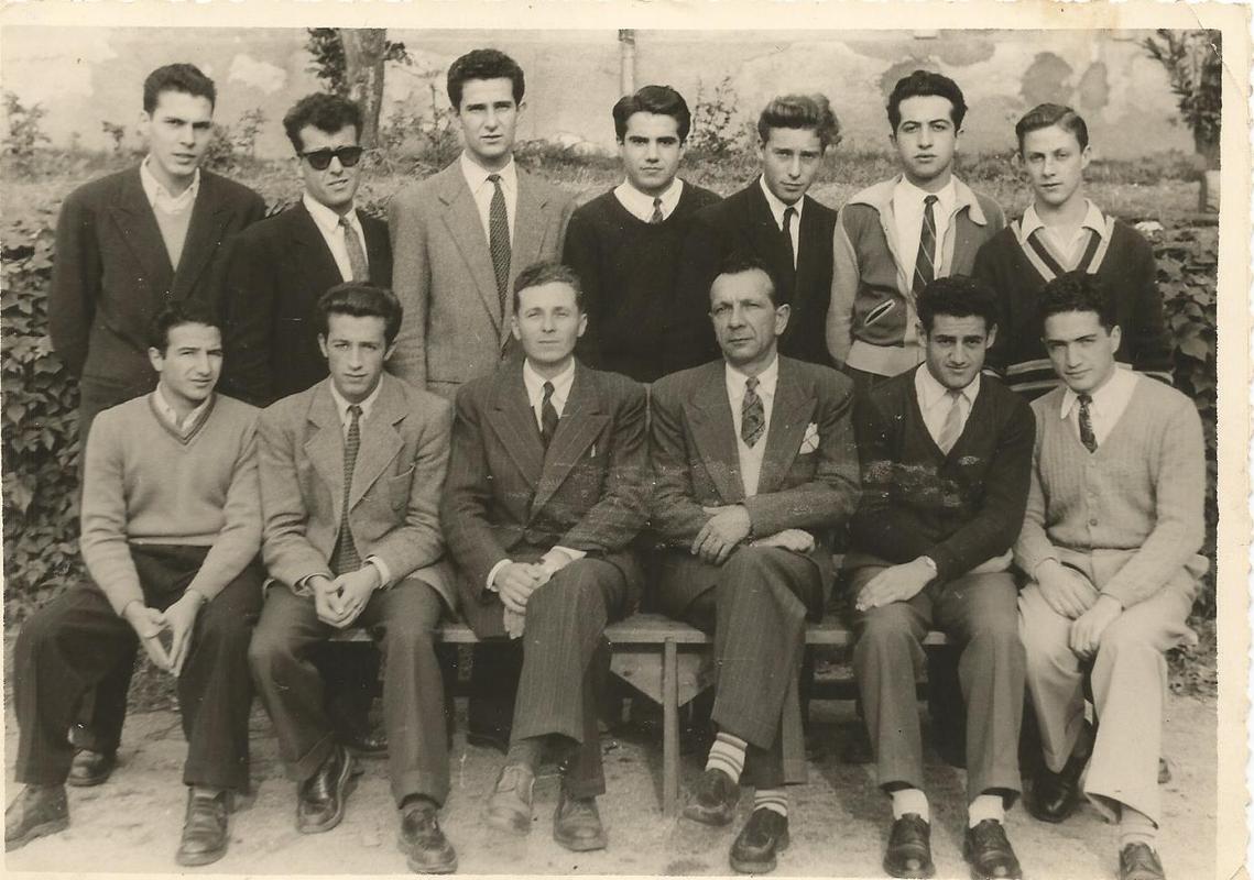 Photo de classe de la promotion  de l'École normale (1948-1952)