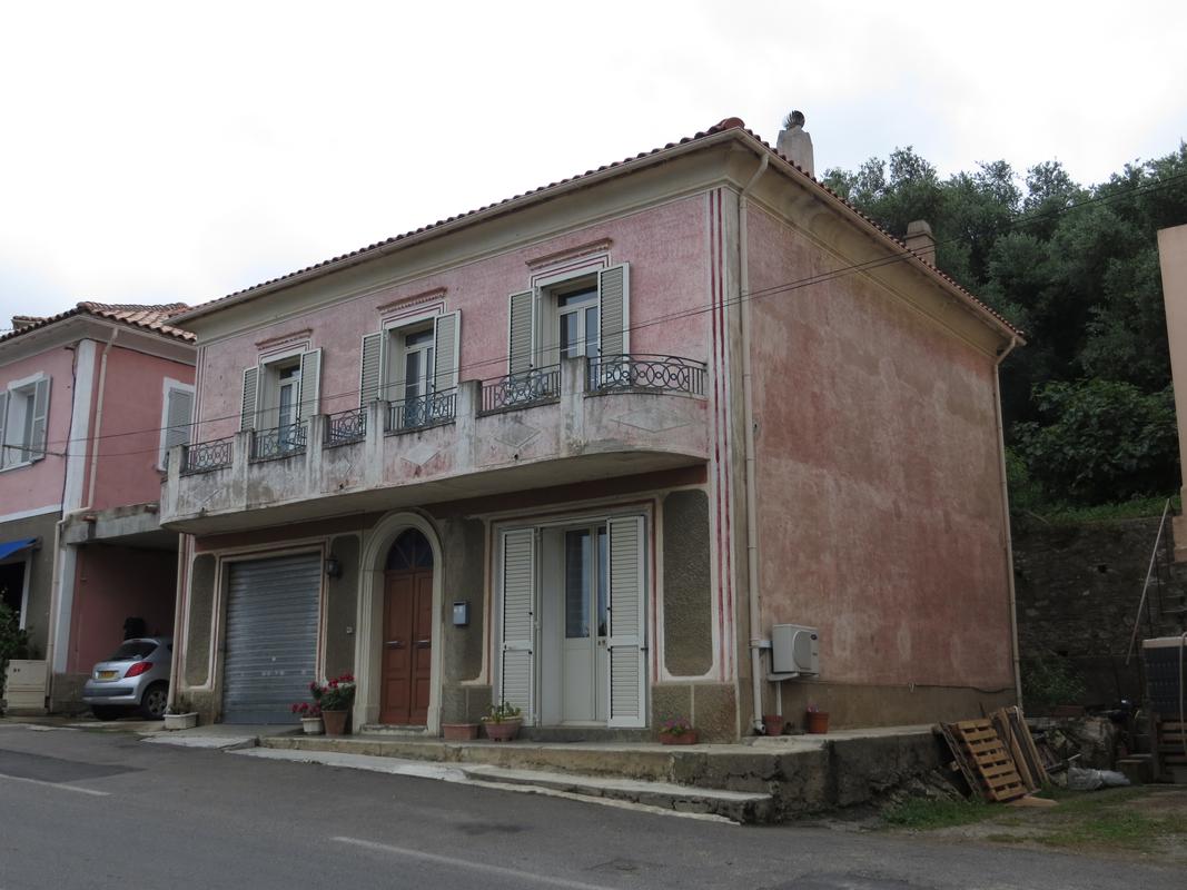 Maison de vigneron de la famille Dominici (Canale)