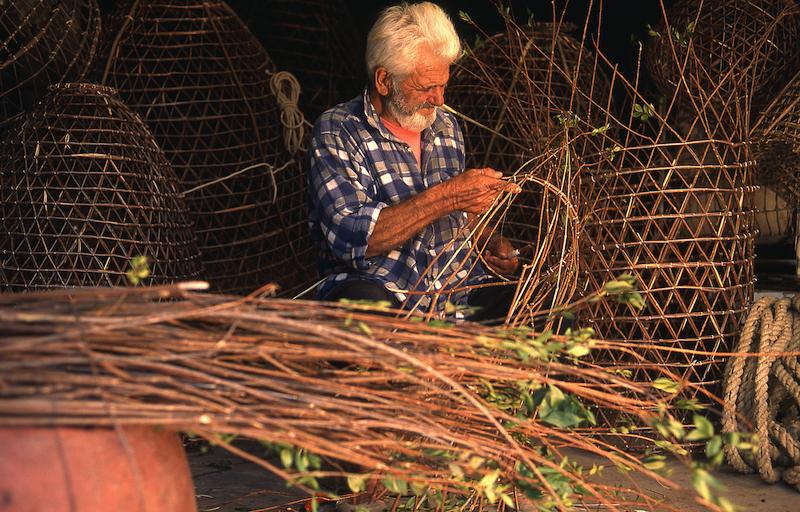 >Fabricant de nasses à langoustes — Vincent Tolaïni (photo 12)