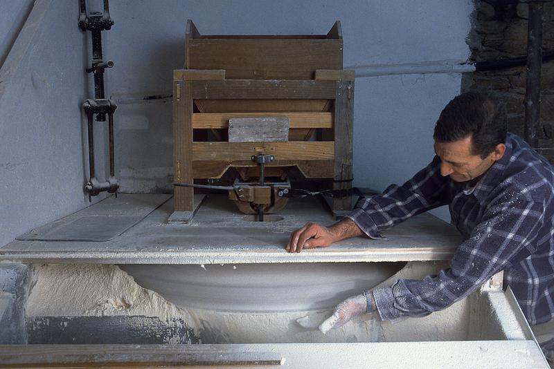 >Châtaignes : cueillette, séchage, moulin — Xavier Colombani (photo 65)
