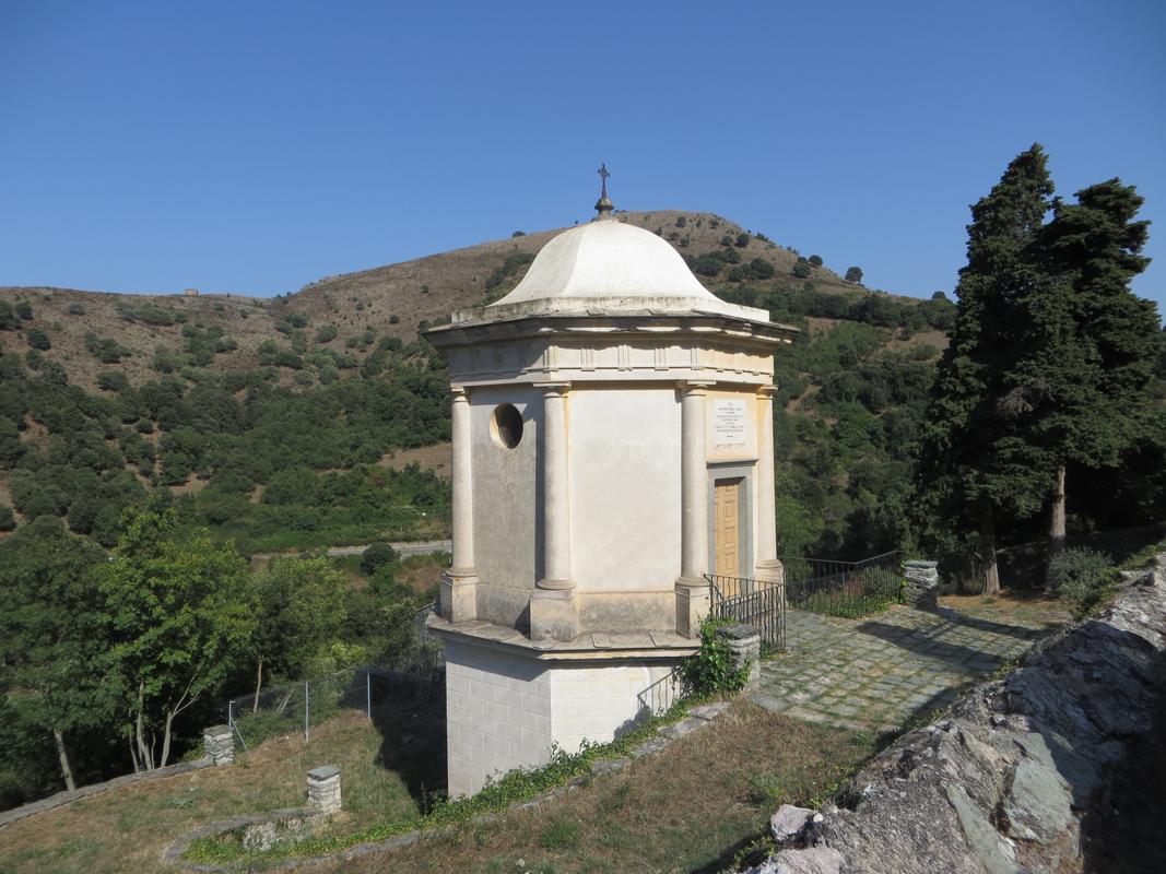 Chapelle funéraire de la famille Grimaldi d'Esdra (Corso)