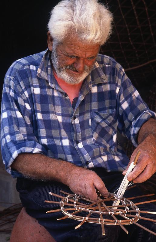 >Fabricant de nasses à langoustes — Vincent Tolaïni (photo 25)