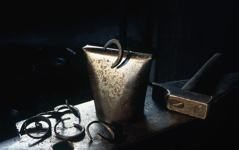 >Fabrication des clochettes par le ferronnier Marcelli — E tintenne (photo 21)