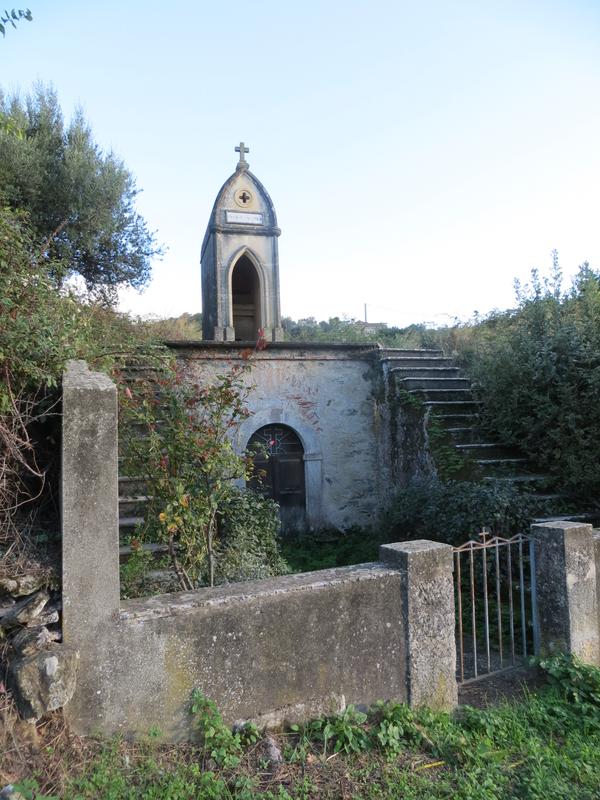 Chapelle funéraire de la famille Limarola (Saint-Paul)